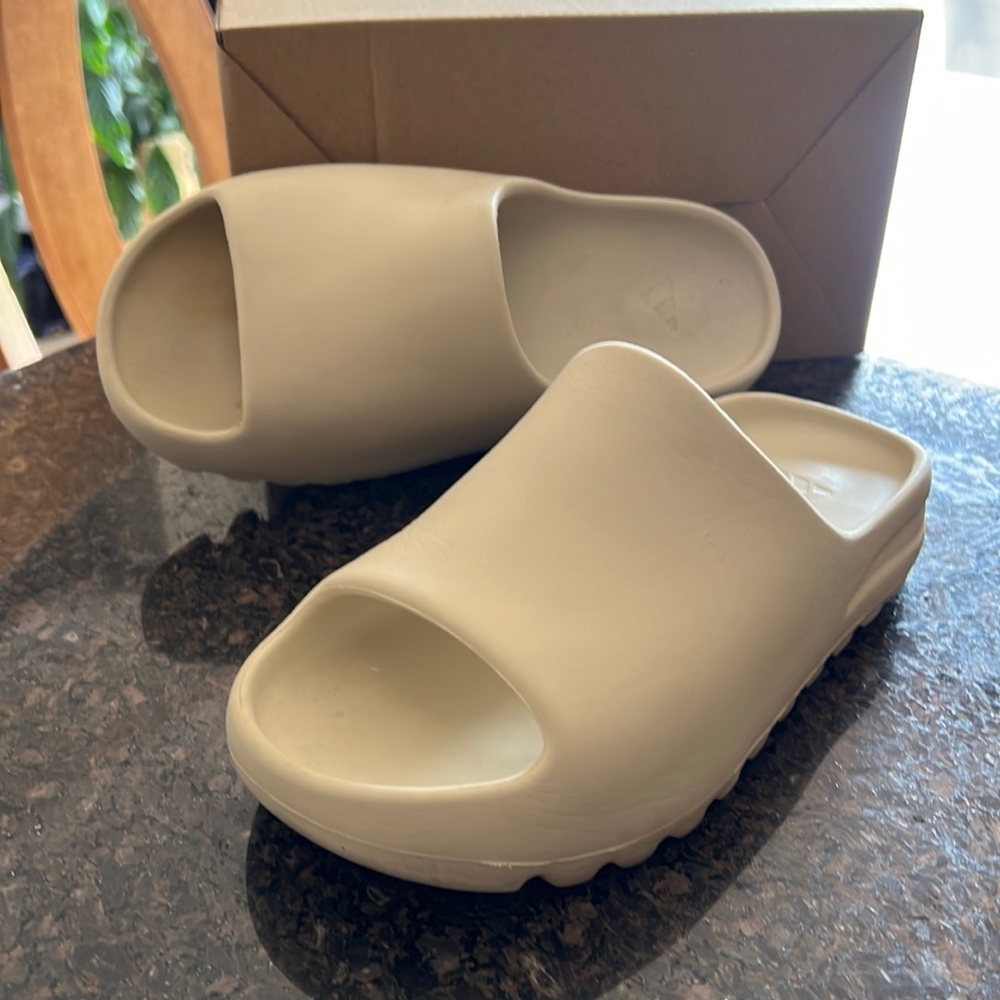 Genuine Yeezy Slides US Size 3